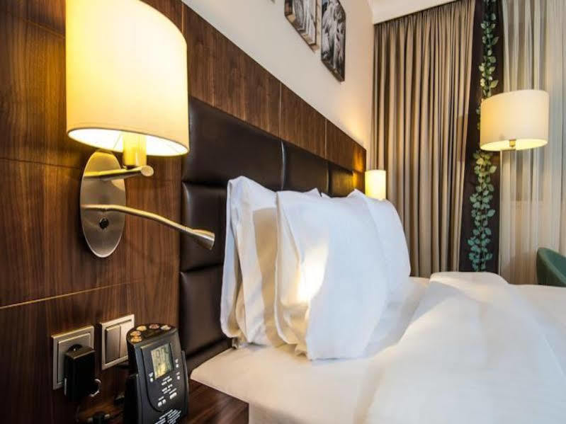 Hilton Garden Hotel 4*